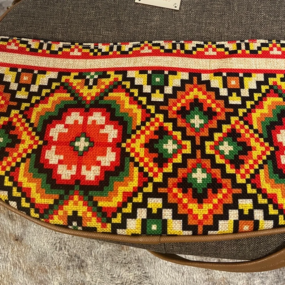 Belo Horizonte Since 1965 Embroidered Artisan Round Bag - Picture 5 of 11